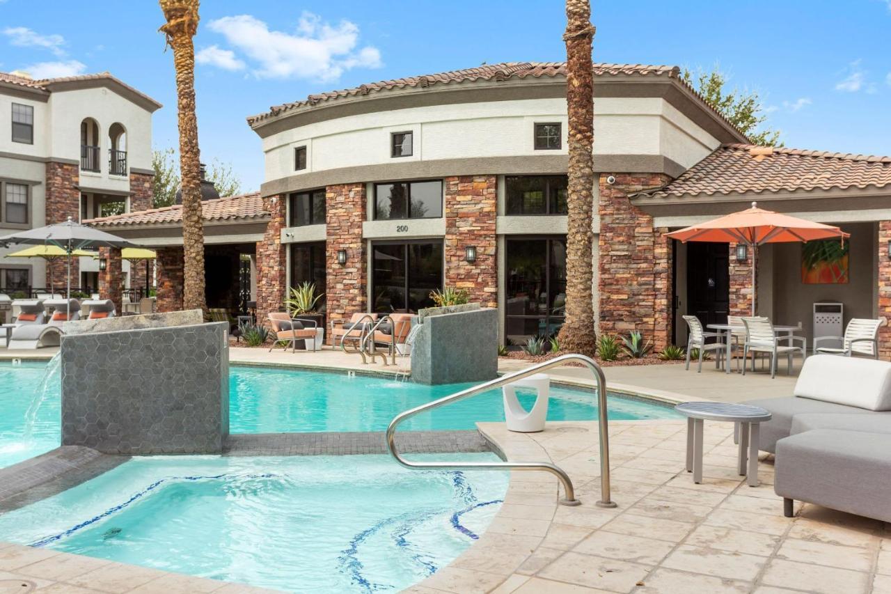 Cozysuites Glendale By The Stadium With Pool 05 Exteriér fotografie